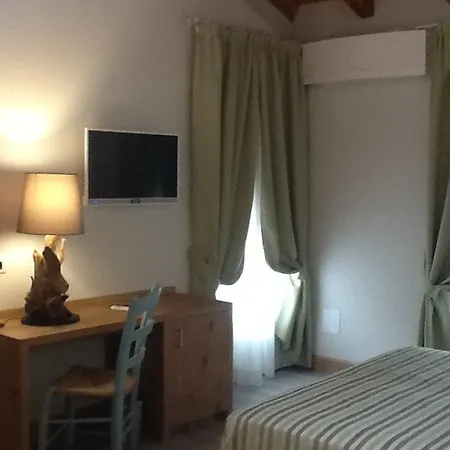 Casa Rosanna בית הארחה 3*